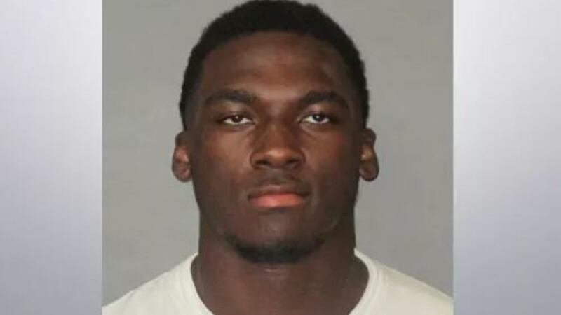 Drake Davis is accused of abusing his ex-girlfriend. Source: WAFB